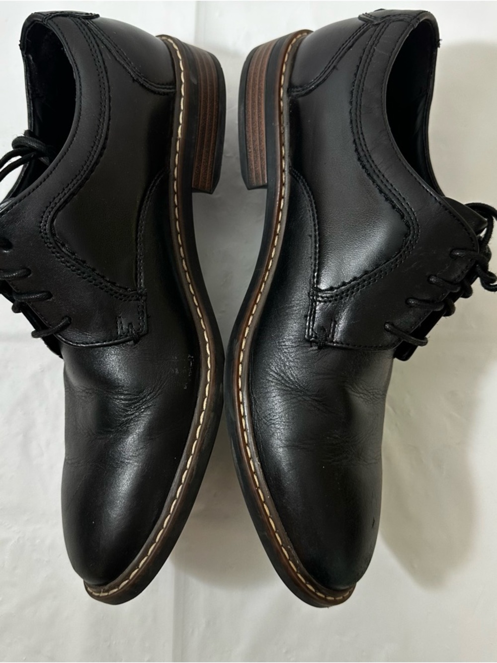 Nunn Bush Black Leather Derby Shoes with Contrasting Brown Welt